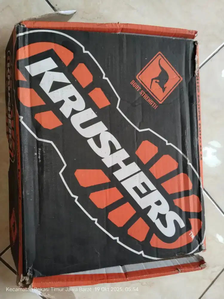 Sepatu safety krushers ukuran 41