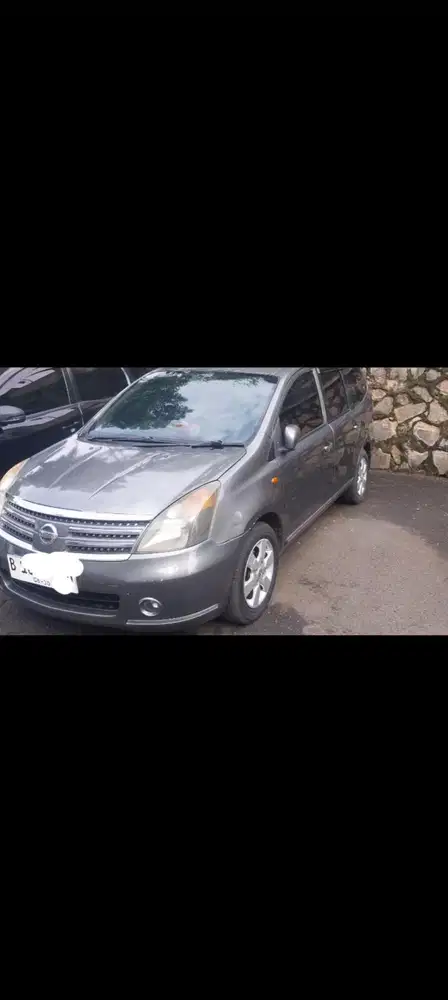 Nissan Grand livina 2010 Bensin