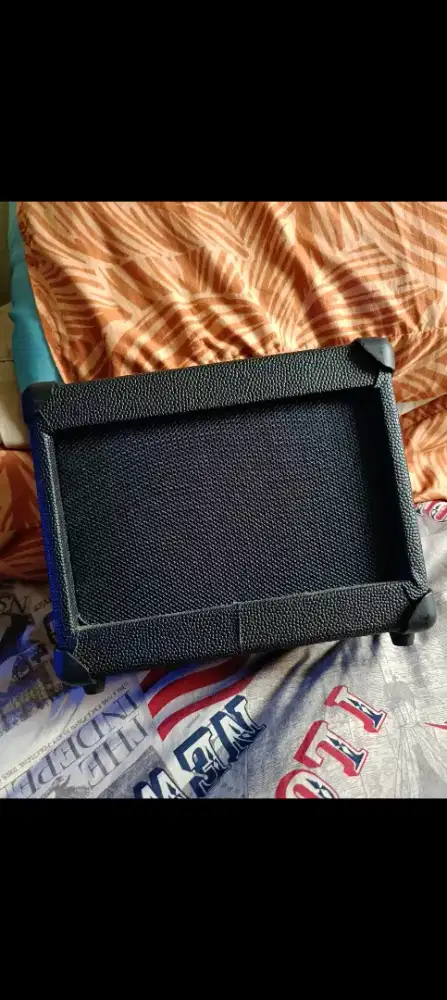 Dijual Ampli Gitar Mini Portable 4 inch siap pakai