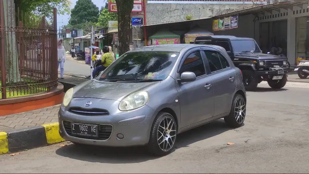 Dijual Nissan March