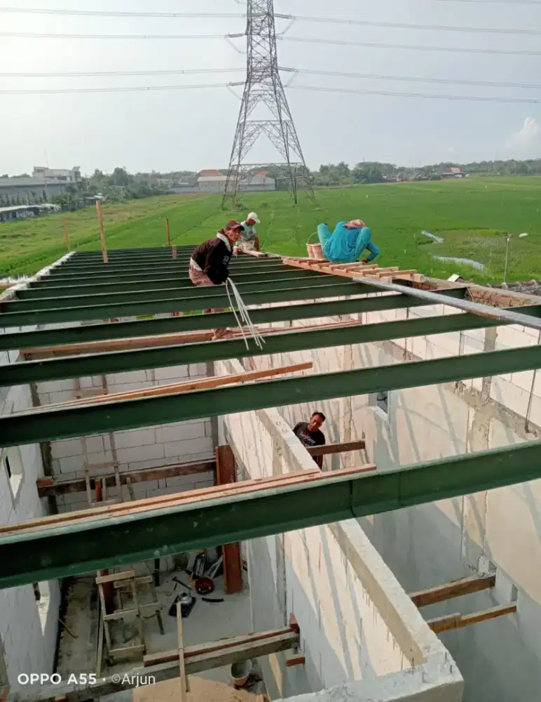 Atap rumah rangka CNP penutup spandek