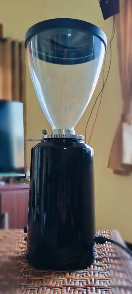 Mesin Grinder Kopi Latina