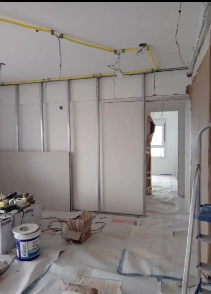 Partisi gypsum dan kalsyboard