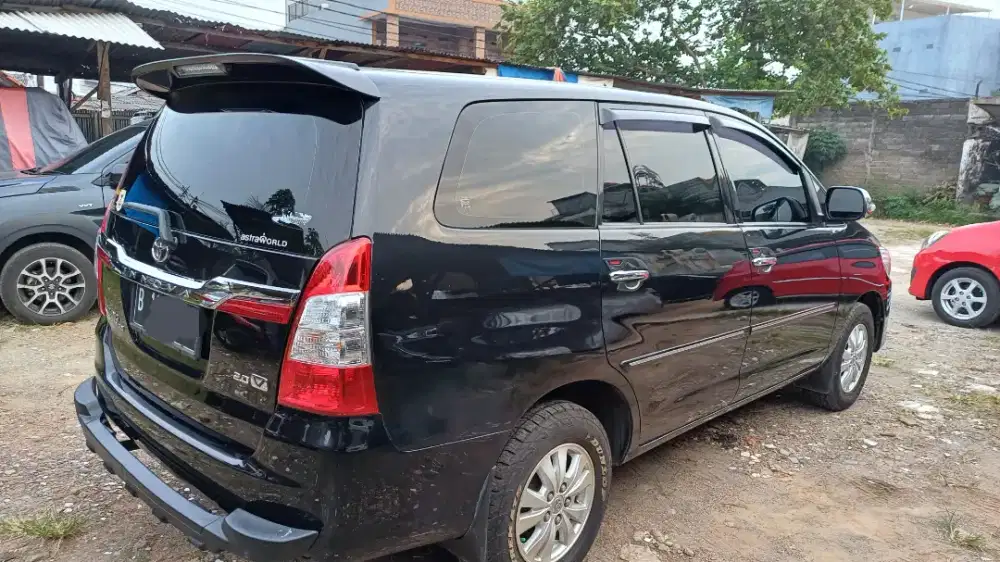 Cepat Innova Bensin 2.0 V 2019 AT Super Mulus sudah Upgrade 2015