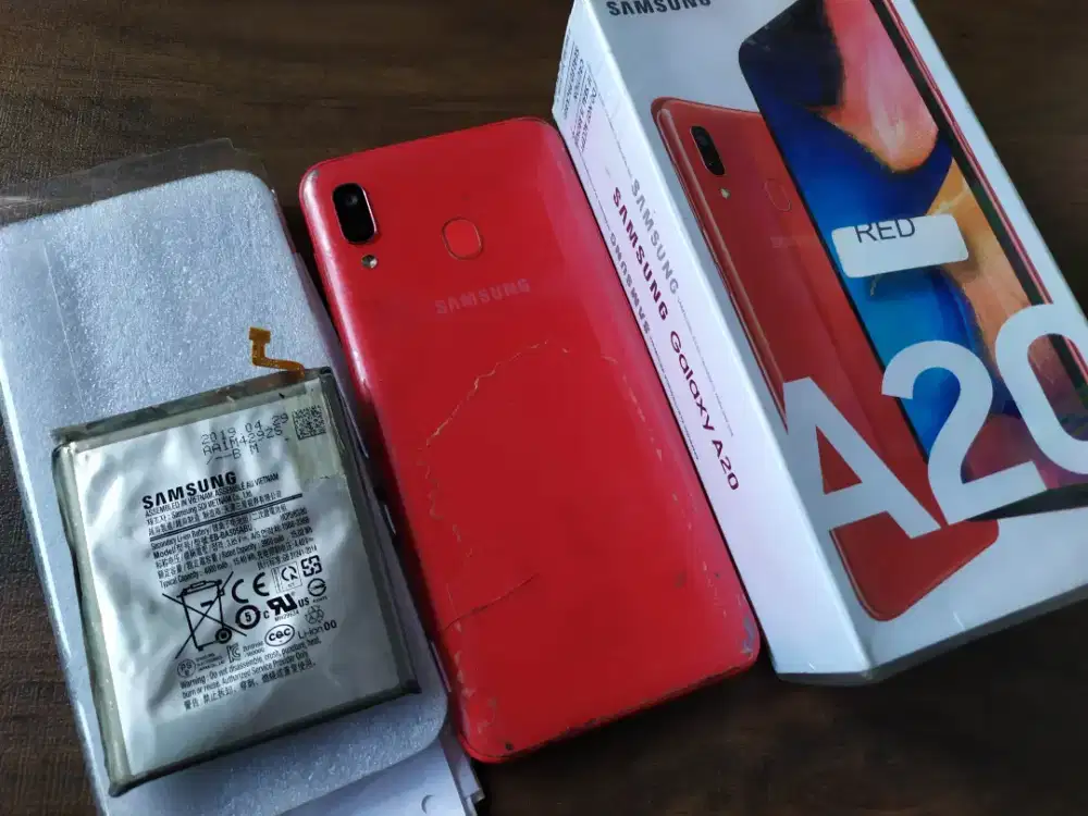 Samsung Galaxy A20 Amoled 3/32 dus Baterai mati