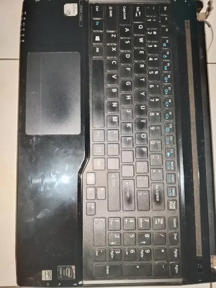Dijual Laptop buntung Fujitsu core i7 Dual VGA