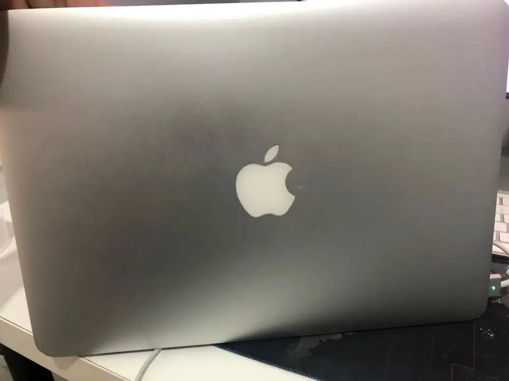 Jual macbook 2015 i5, 8/1TB (upgrade)