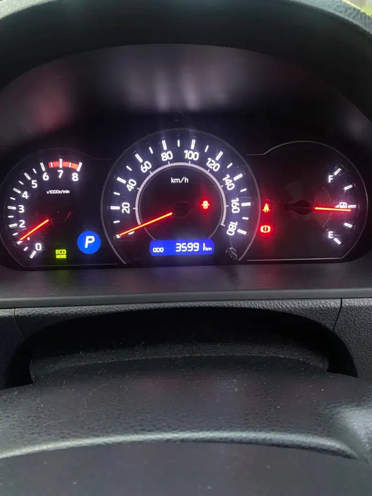 Dijual Mobil Toyota Voxy Thn 2018 Matic - Kondisi Mulus - Km 36