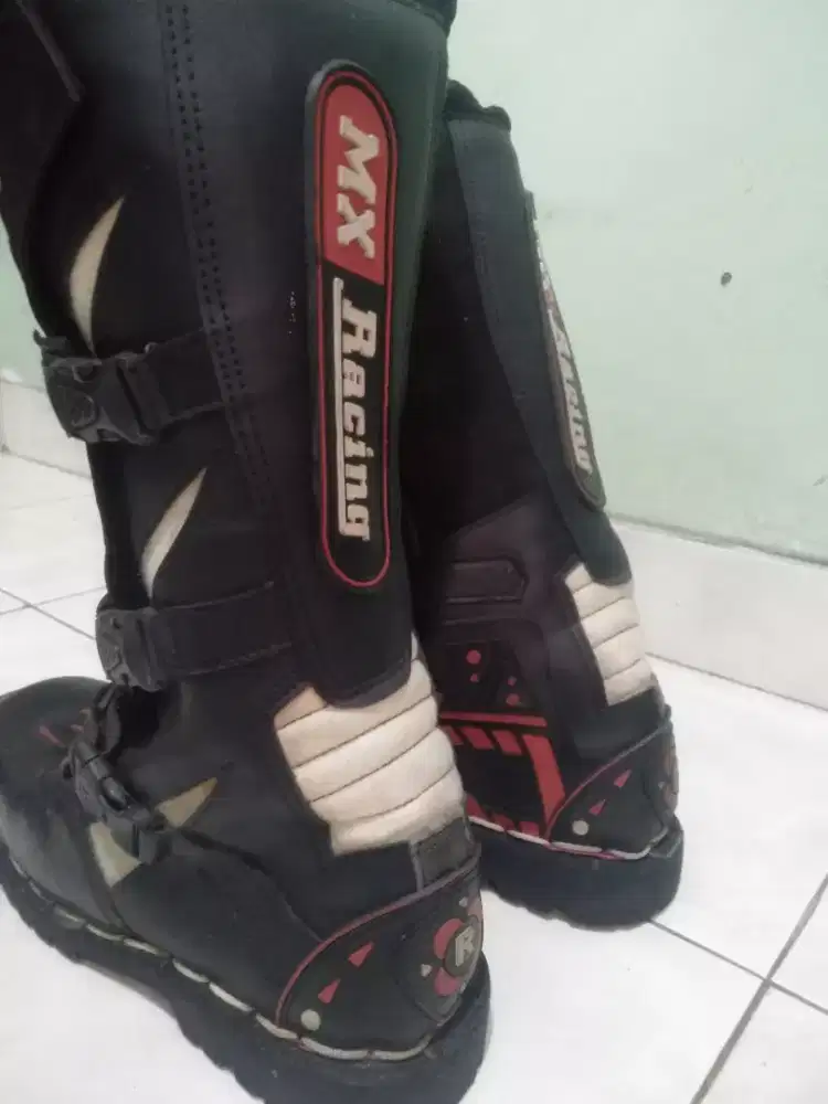 Sepatu Motor Balap Thrill Trabas