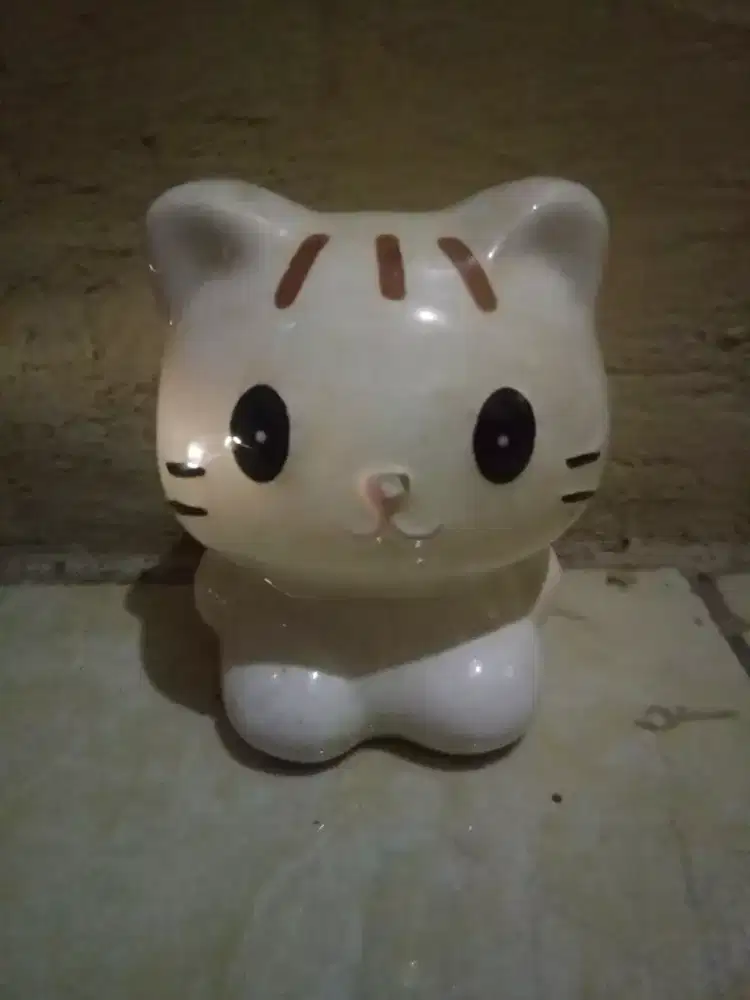 Celengan Kucing
Hello Kity