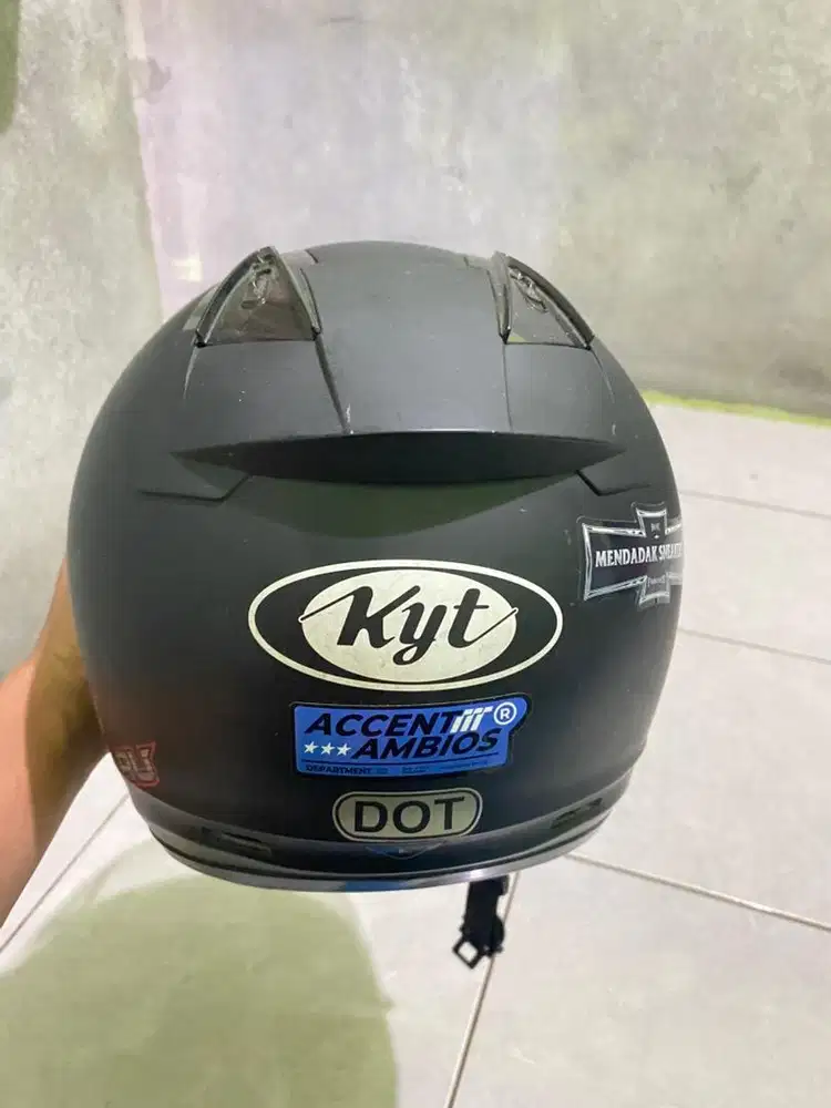 Helm kyt dj maru