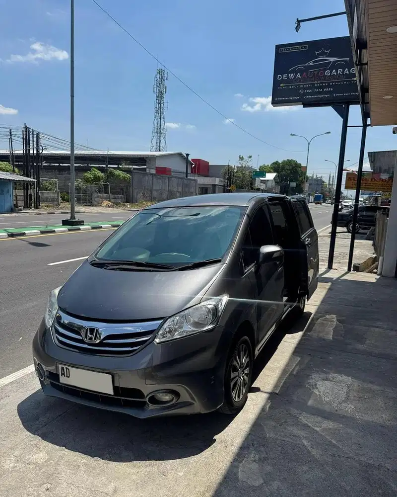 Freed E PSD Matic Facelift 2013 Grey AC Double Blower Istimewa