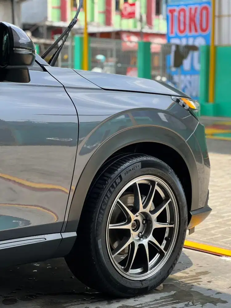 Velg Wedssport TC105n R18 + Ban Michelin Primacy 4 235 50 R18
