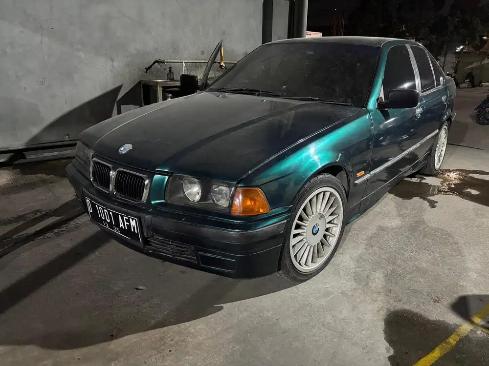BMW E36 318i Manual TH 1997