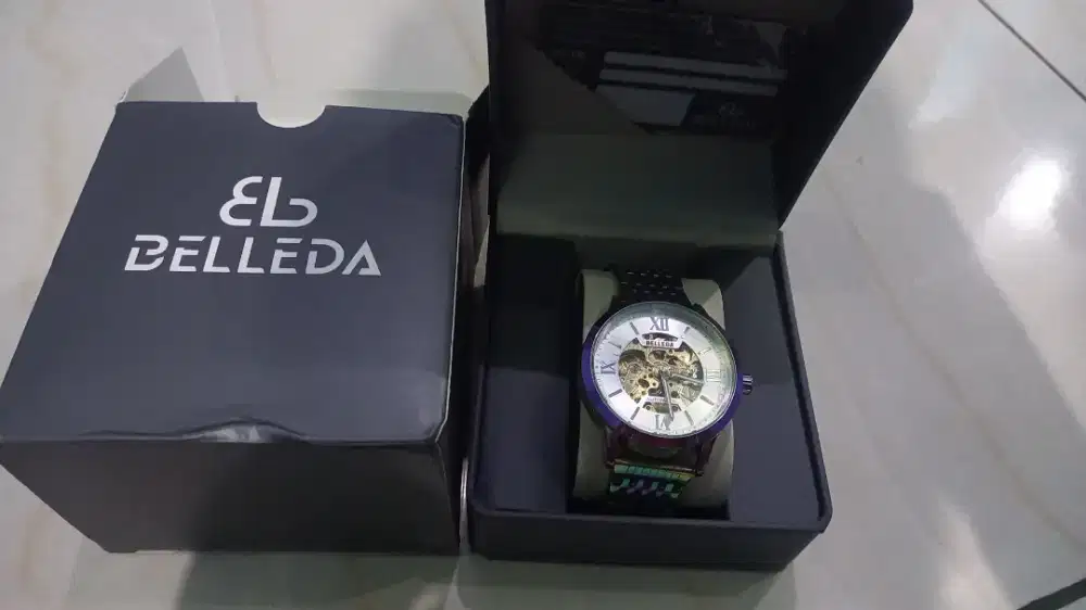 Jam tangan automatic