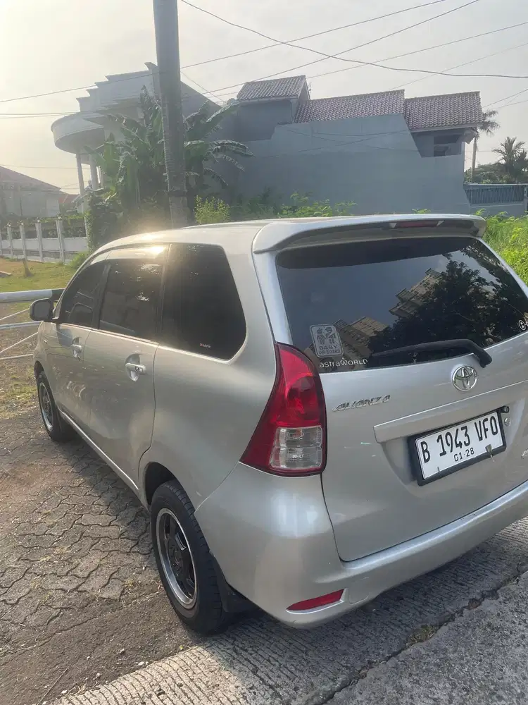 Toyota Avanza 2012 Bensin