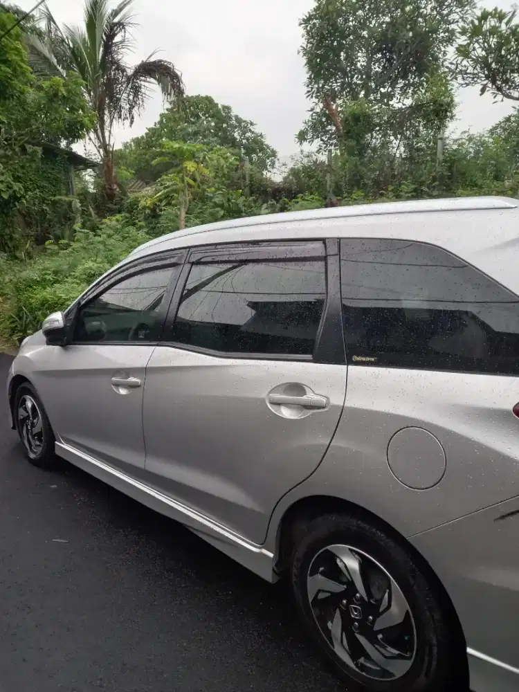 Honda Mobilio 2015