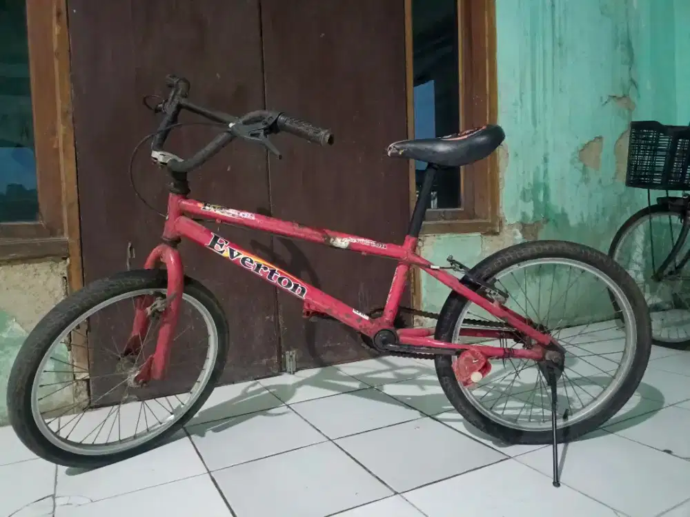 Sepeda BMX GT Everton