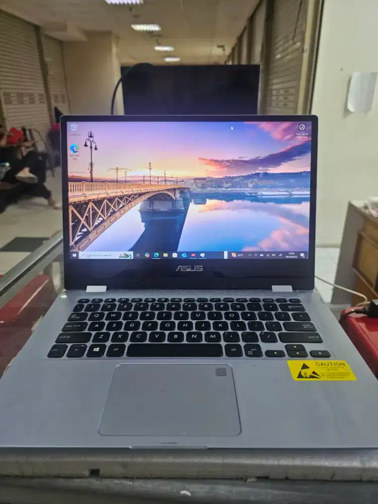 Laptop Asus Vivobook Tp412f ( i5 gen 8, ssd 256gb, ram 8gb )