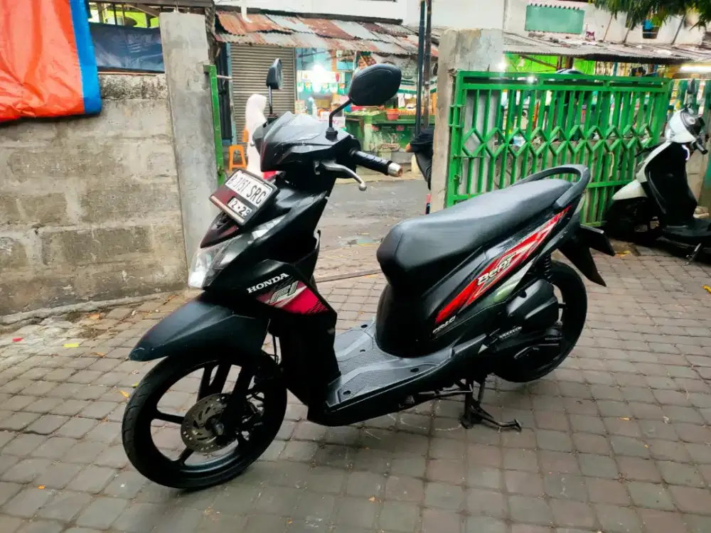 Honda Beat 110cc PGM-FI Tahun 2015