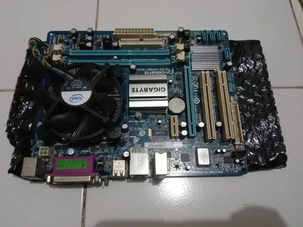 Motherboard Gigabyte LGA775 DDR3
