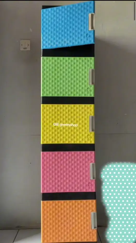 Lemari plastik 5 susun + kunci