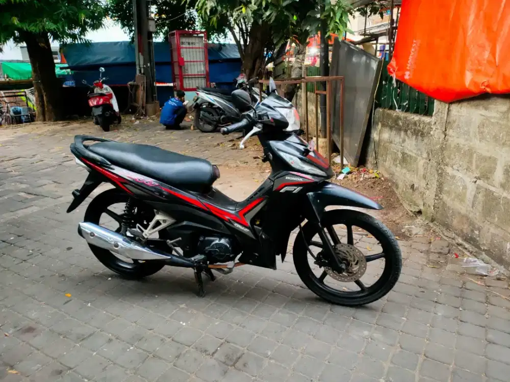 Honda Absolute Revo 110 PGM-FI Tahun 2016