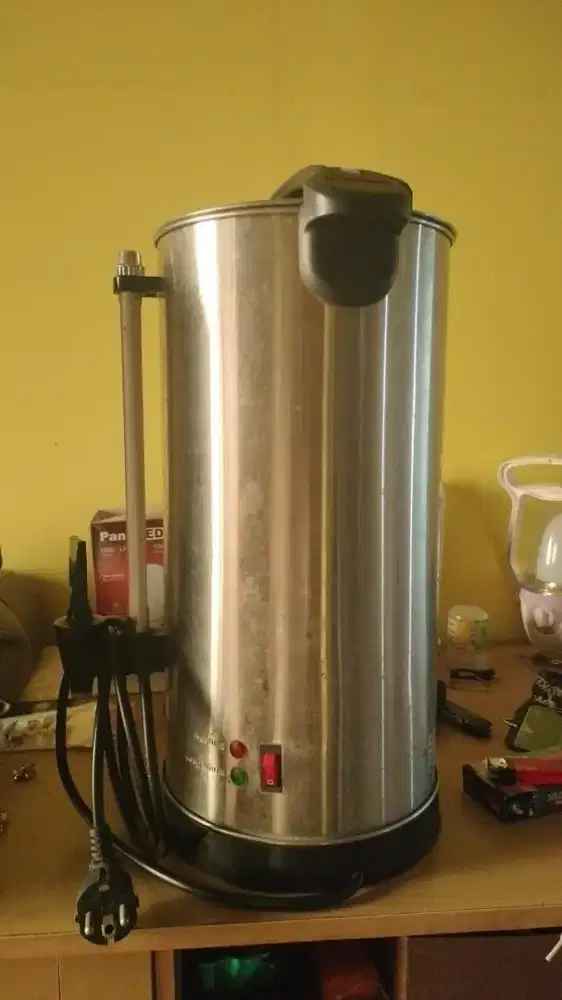 Water boiler listrik krisbow