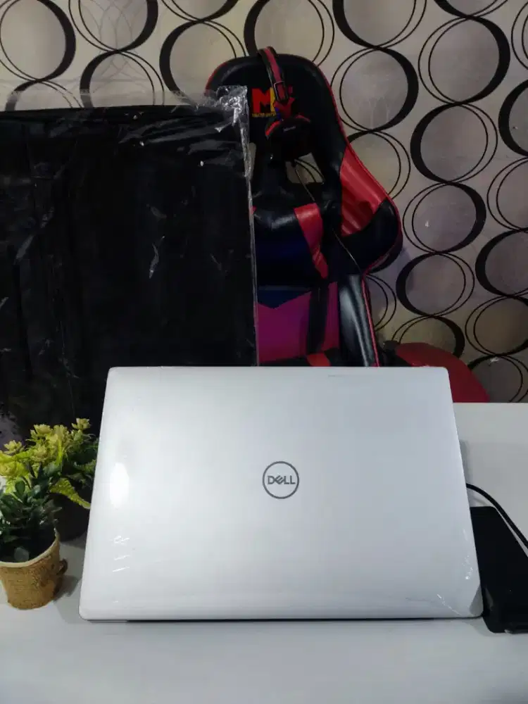Laptop DELL XPS 13 9370 Core i7 RAM 16GB SSD 512GB