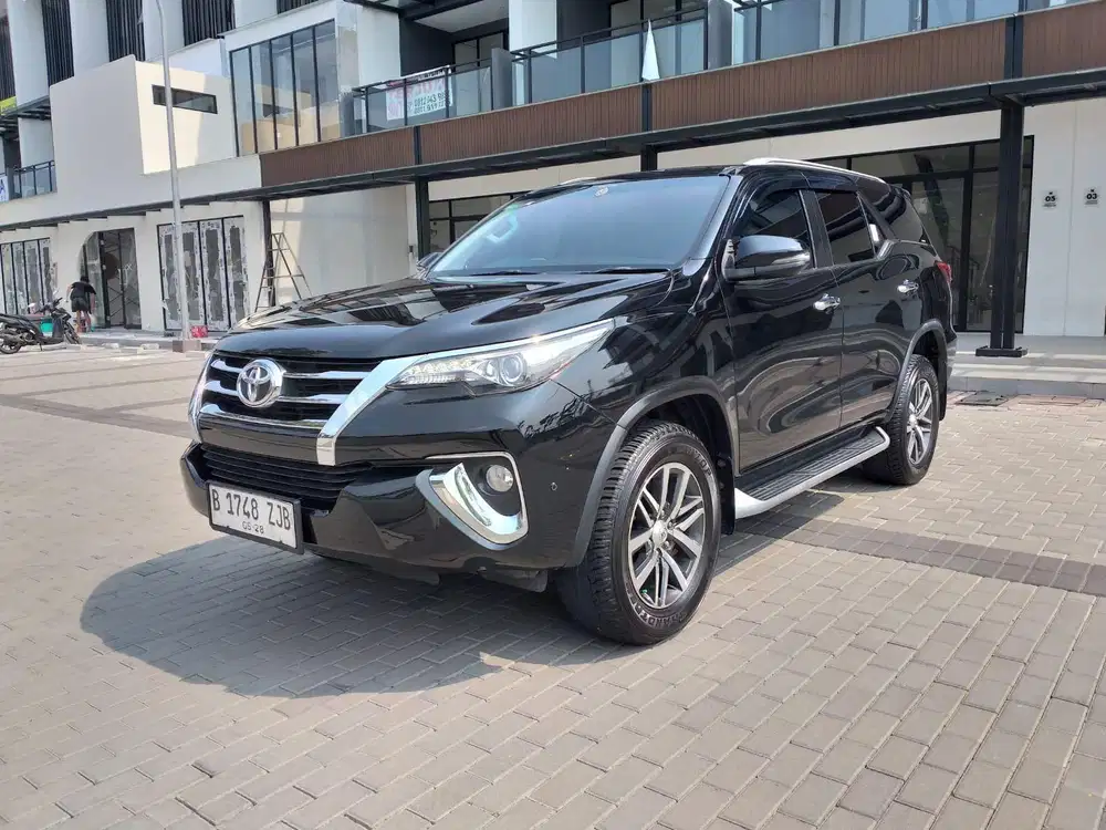 Toyota Fortuner VRZ 2.4 AT 2018 Pajak Panjang
