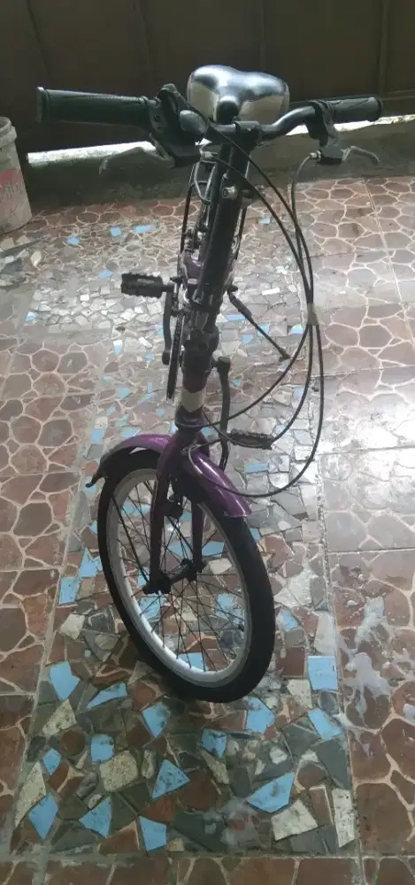 Sepeda lipat dewasa
