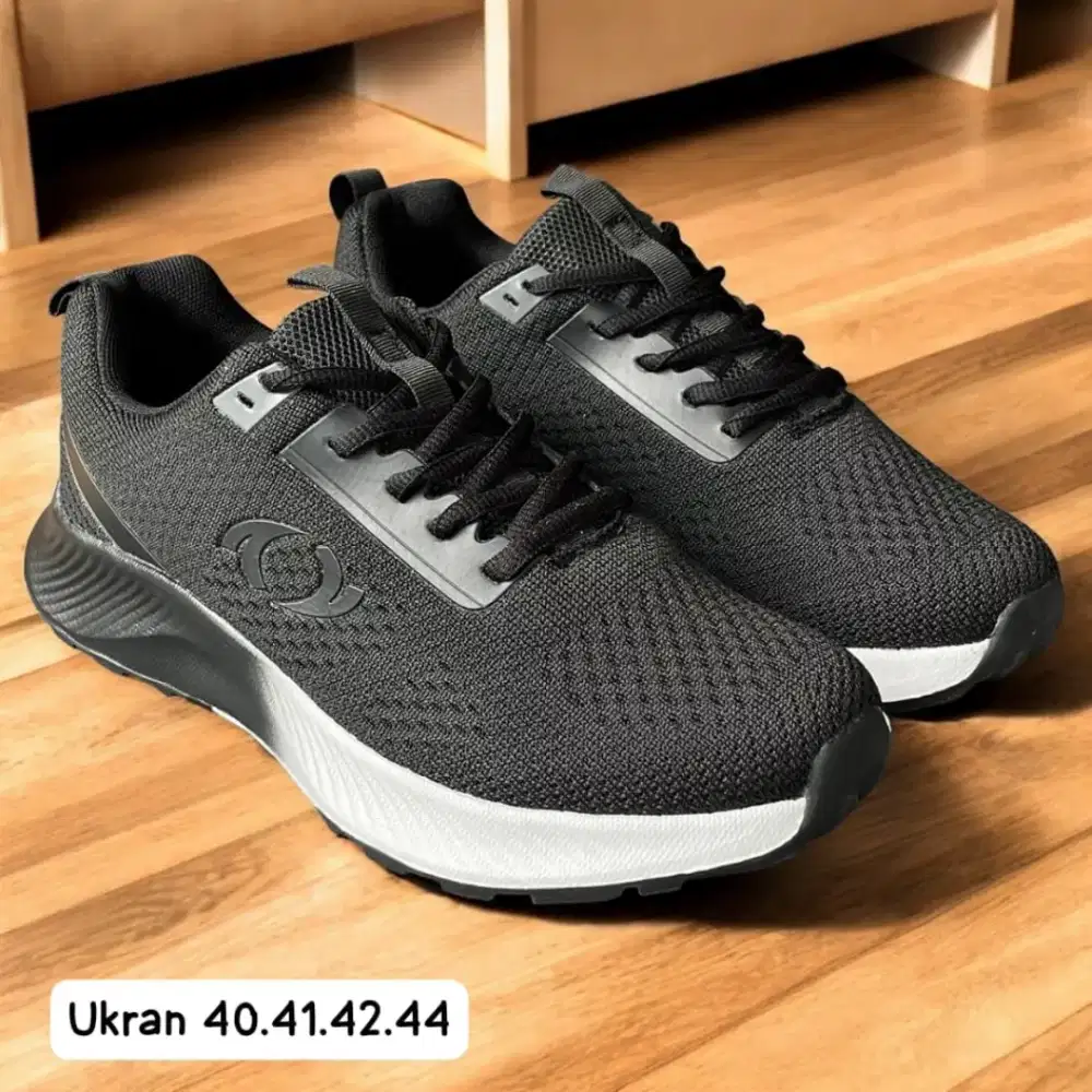 Sepatu sekolah astec original hitam polos