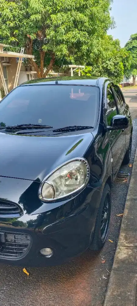 Di jual NISSAN MARCH 2011 A/T 1.2