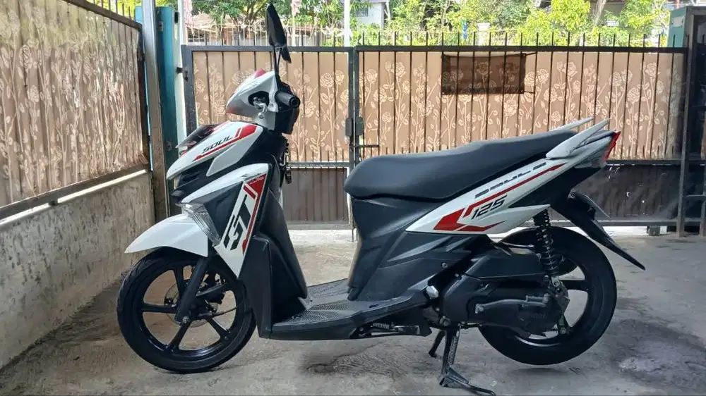 YAMAHA SOUL GT 125 LED 2015 PUTIH TANGAN PERTAMA | PAJAK HIDUP PANJANG