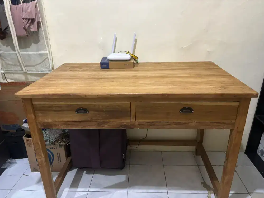 PRELOVED MEJA KERJA KAYU SOLID JATI DENGAN 2 LACI