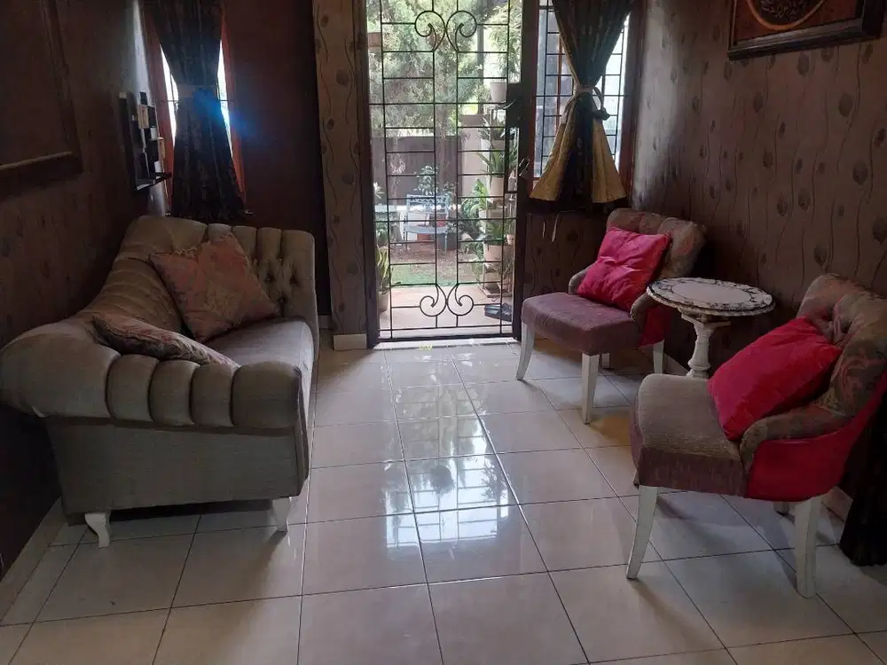 Dijual 1 set sofa ( 2+1+1)