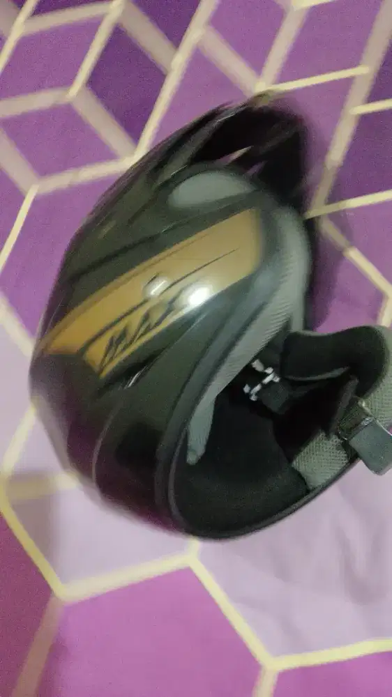 Helem Yamaha Bisa Padat