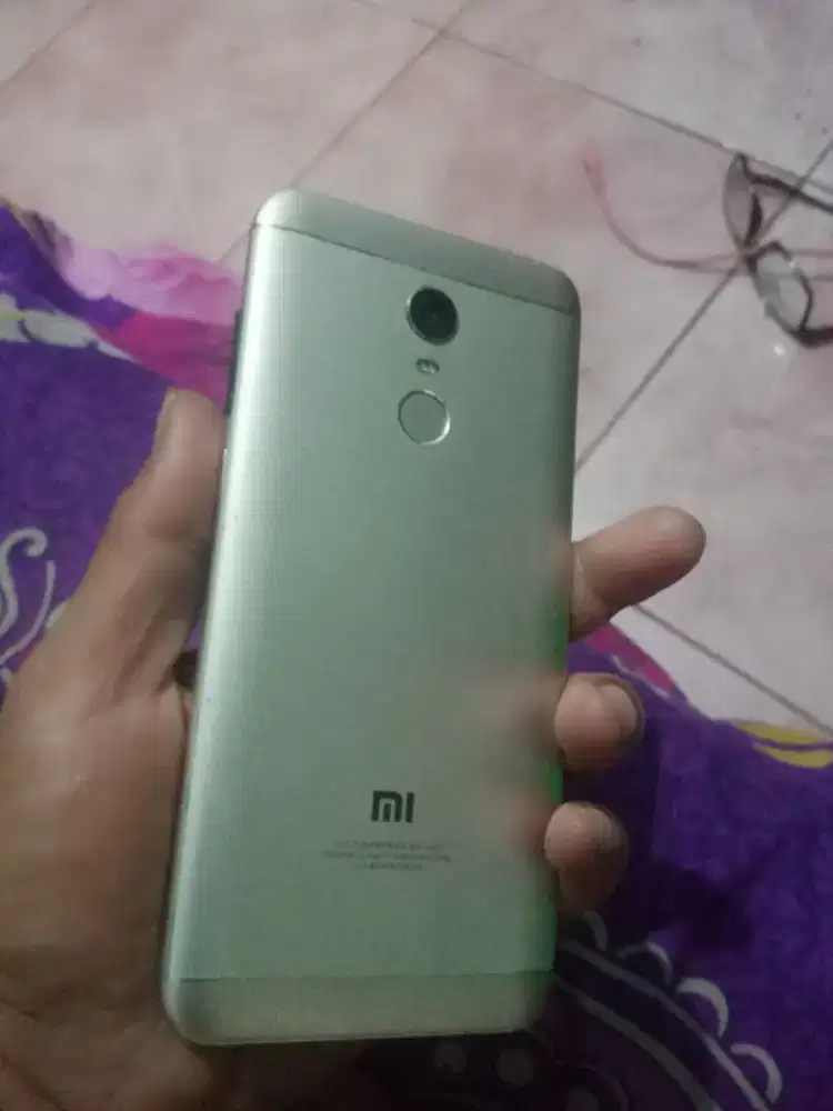 REDMI note 5 plus ram 3/32 normal