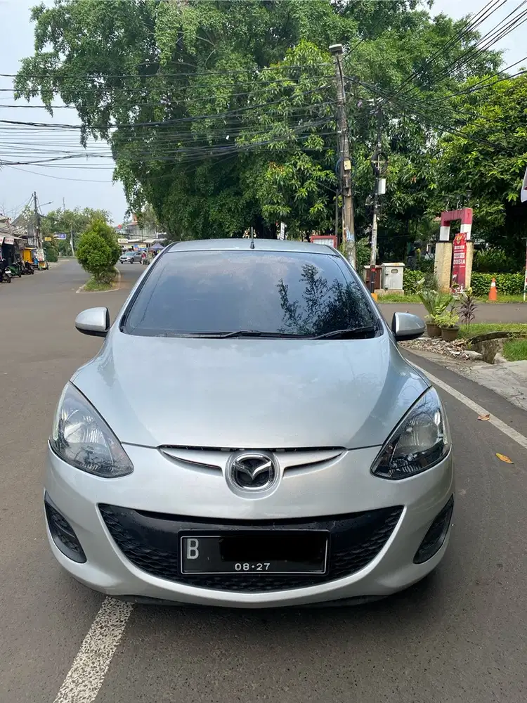 Mazda 2 2010 Bensin