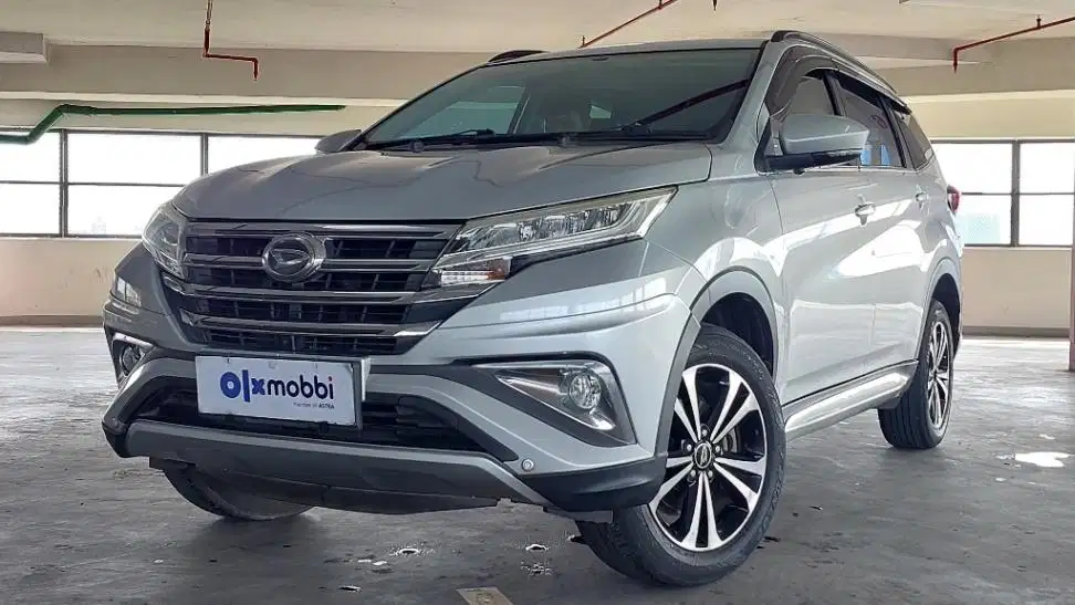Daihatsu Terios  1.5 R Deluxe Bensin-MT 2018 Silver