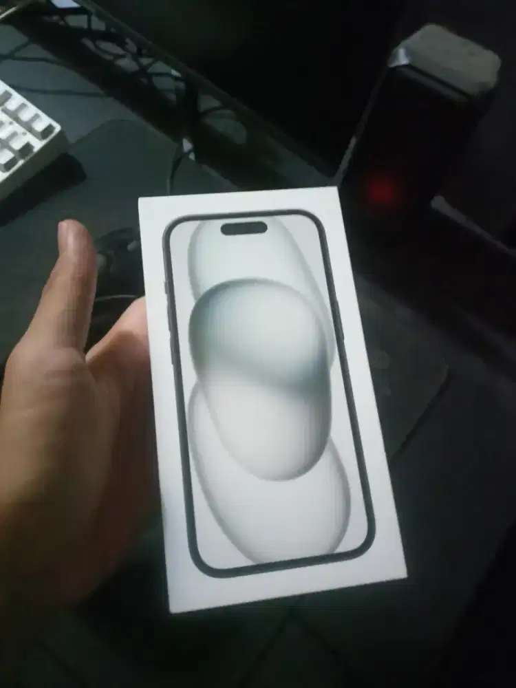 Iphone 15 128gb black segel resmi BNIB