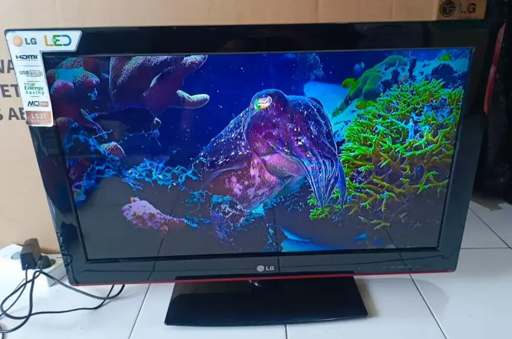 TV ANALOG MERK LG 32inc