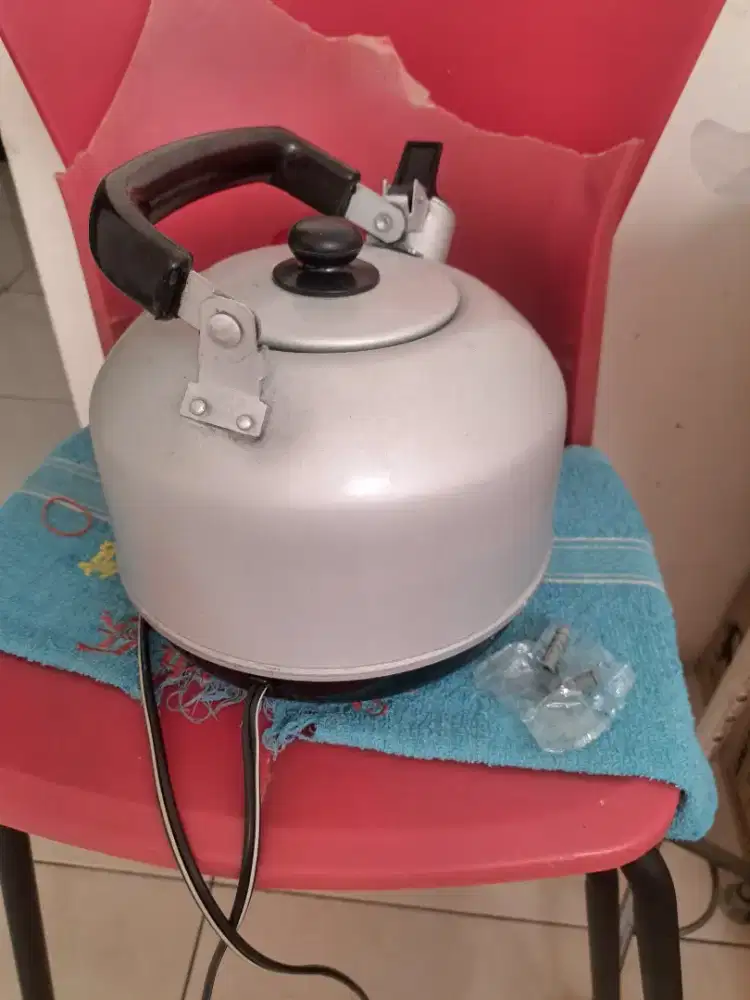 Teko listrik 22cm