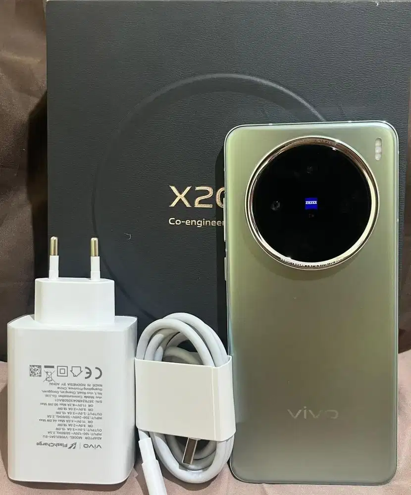 Vivo X200 12+256 GB Garansi