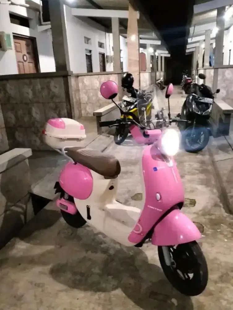 Sepeda listrik United Vilano V1