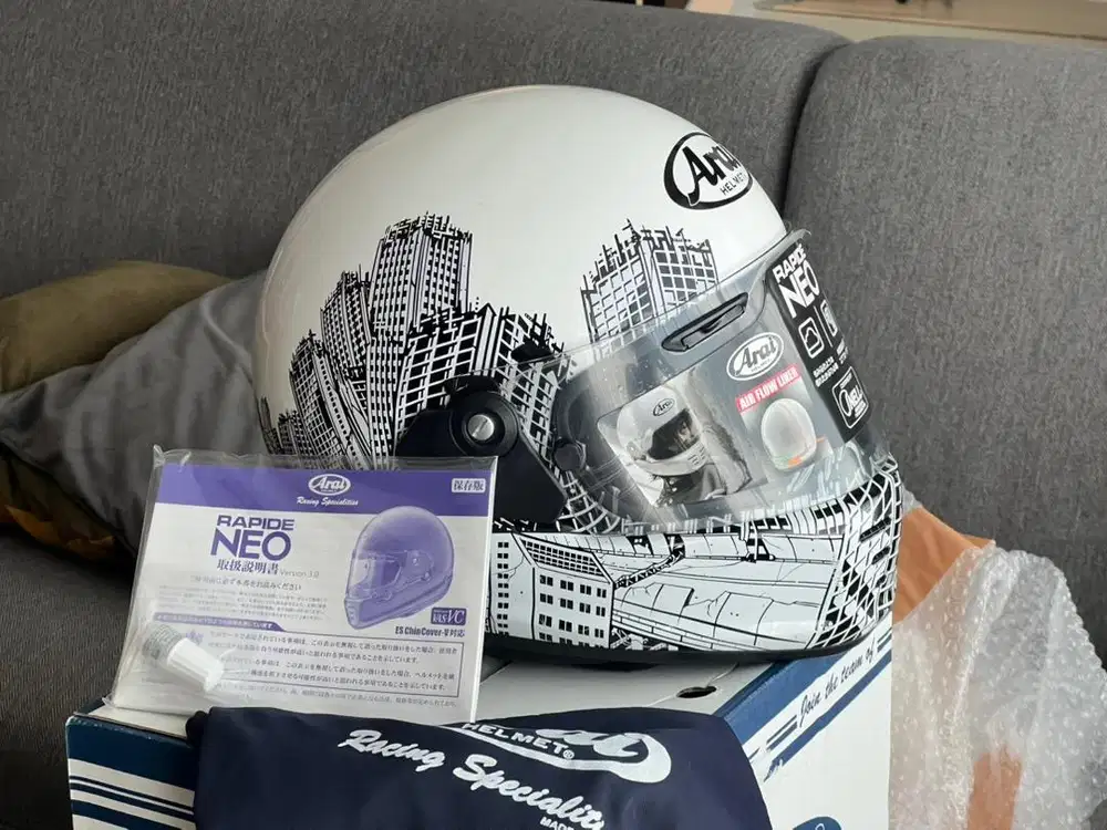 Arai rapide neo roars limited