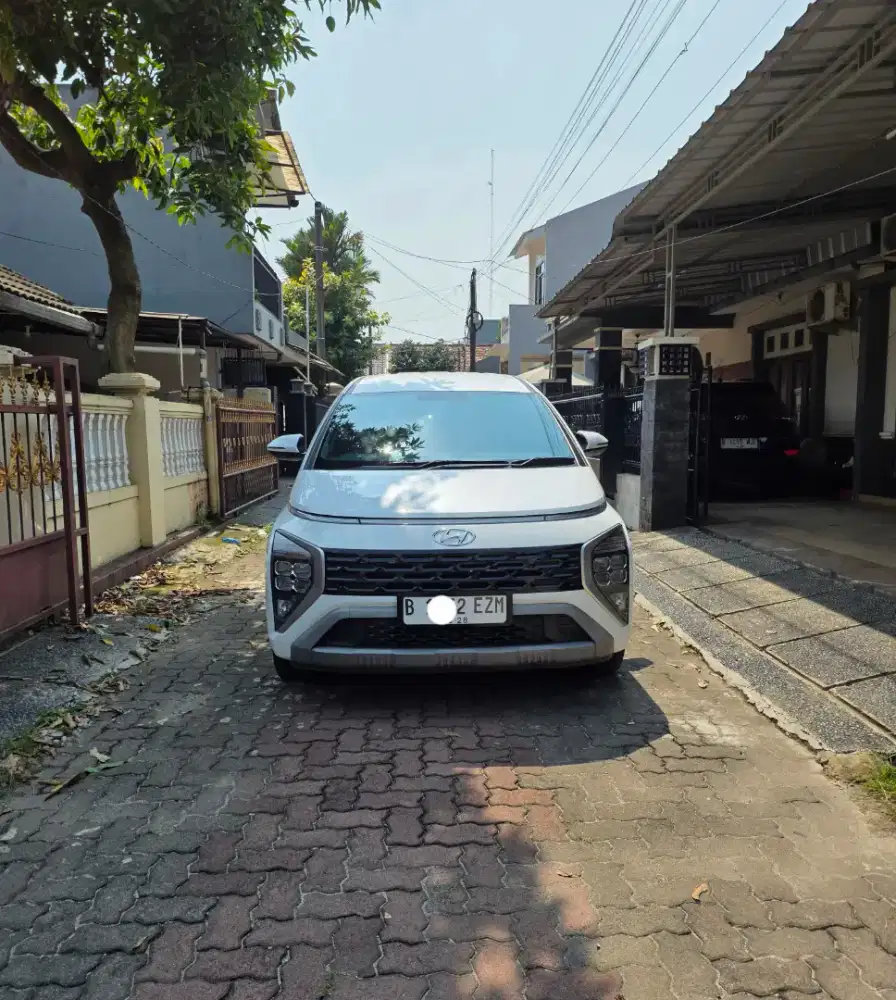Hyundai Stargazer Style Automatic Tahun 2022 Putih