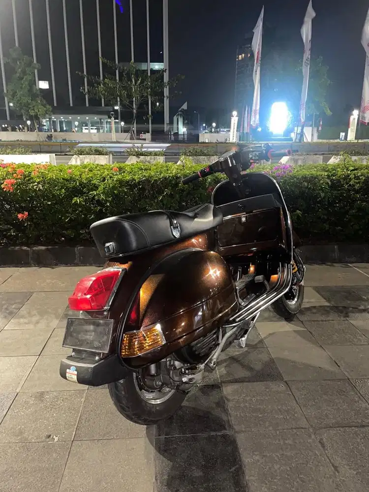 Di jual vespa PX look NPX 82