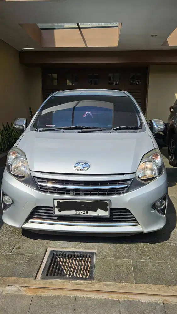 Dijual Toyota Agya Matic 2013. Tangan Pertama