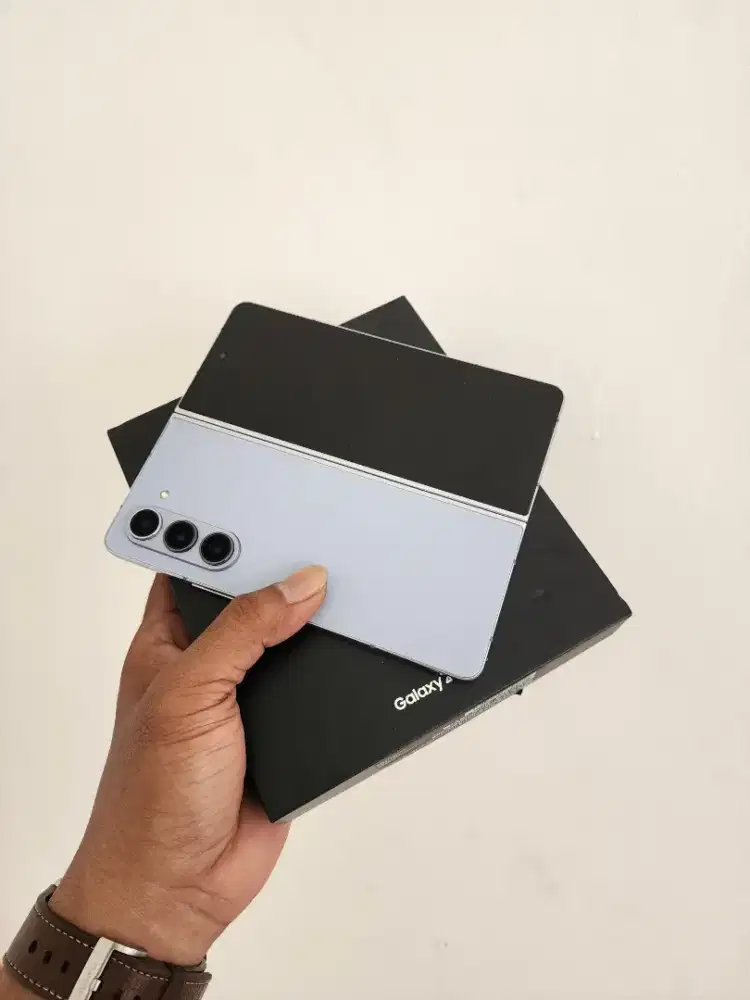 Samsung z fold 5 5g 12/1TB sein fullset ori no minus normal lncar jaya